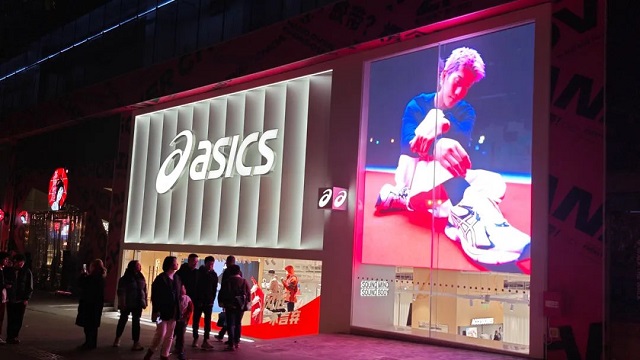 ASICS亞瑟士重慶大融城店戶外LED顯示屏 ASICS亞瑟士重慶大融城店戶外LED顯示屏